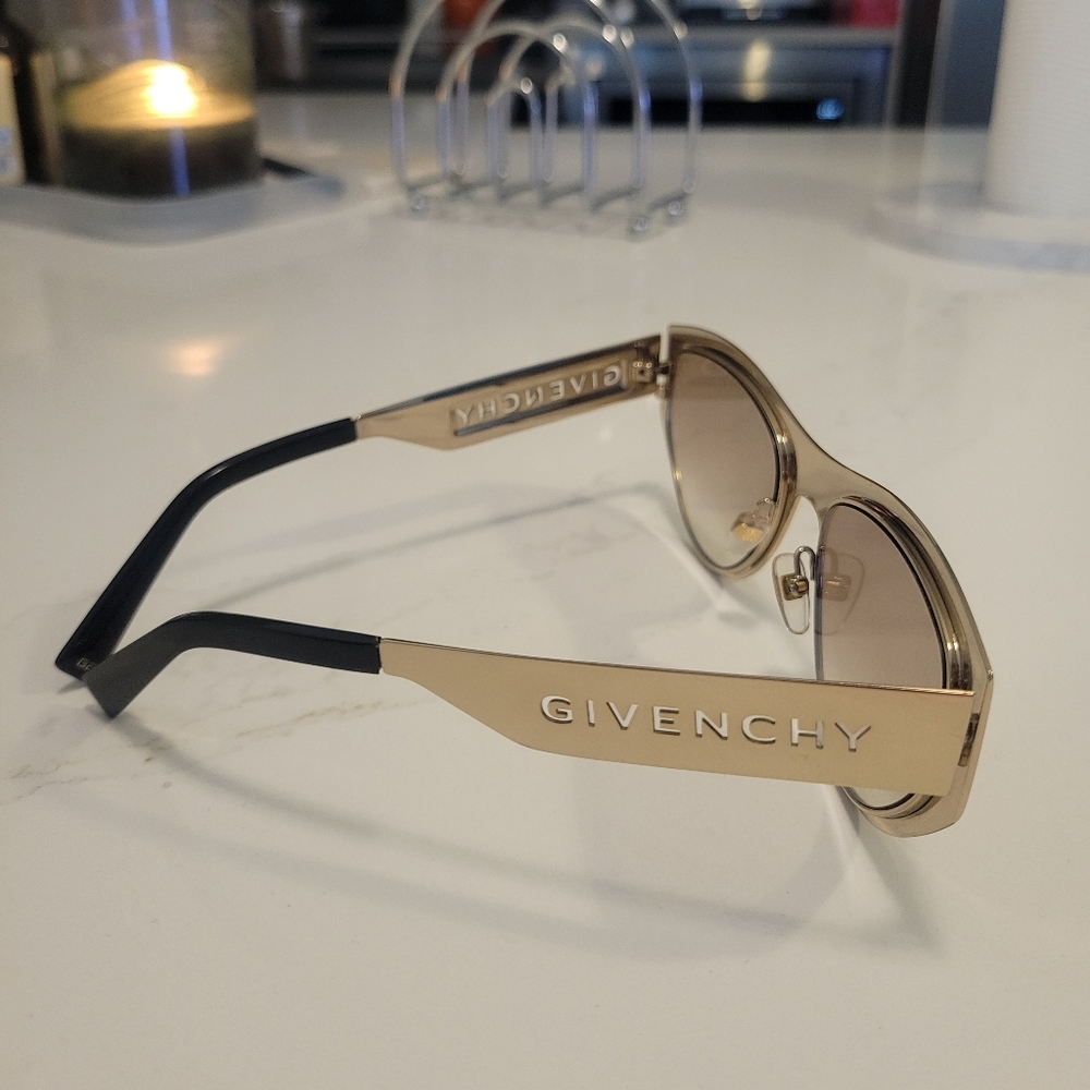 Givenchy Gold-Toned Women's Sunglasses Oval 7203 - Picture 3 of 4